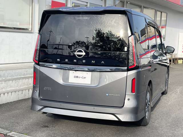 セレナ1.4 e-POWER ハイウェイスターV
