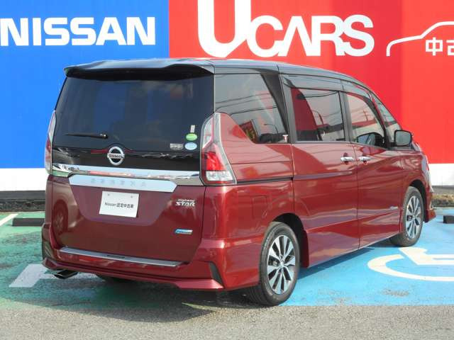 セレナ2.0 ハイウェイスター Vセレクション