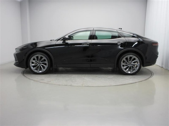 クラウンクロスオーバー2.5 G アドバンスト レザー パッケージ E-Four 4WD