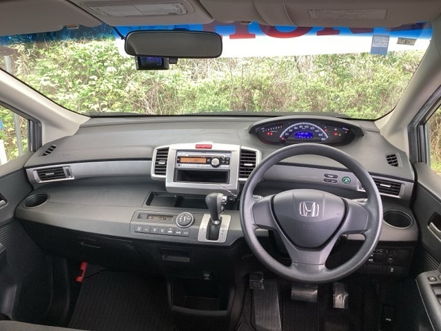 フリード1.5 G ジャストセレクション