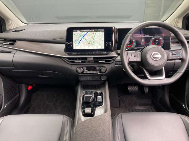 ノートオーラ1.2 G 90周年記念車