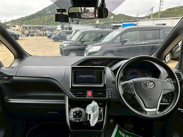 ヴォクシー1.8 ハイブリッド ZS 煌III