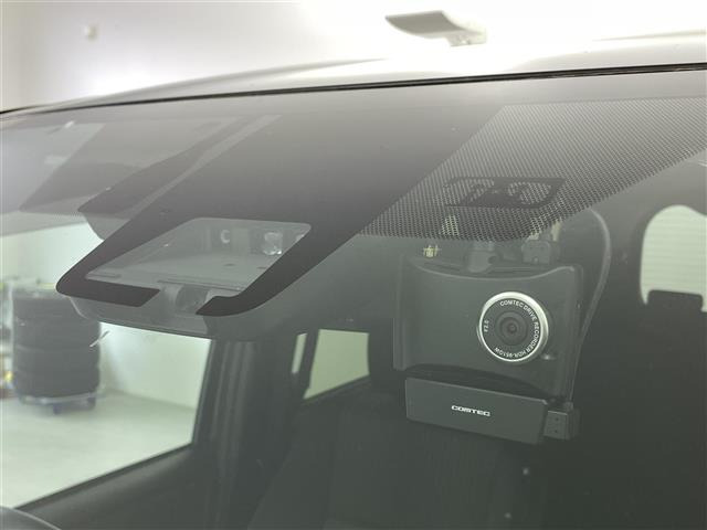 ヴォクシー1.8 ハイブリッド ZS 煌