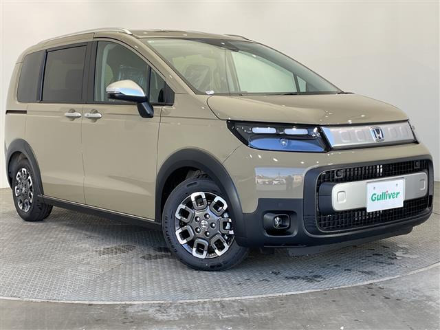 フリード1.5 e:HEV クロスター