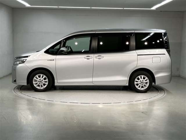 ヴォクシー1.8 ハイブリッド V