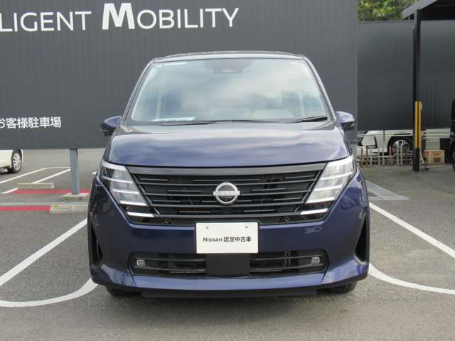 セレナ1.4 e-POWER X チェアキャブ スロープタイプ 車いす1名 送迎仕様