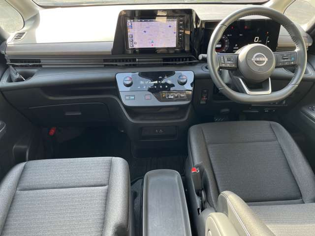 セレナ1.4 e-POWER ハイウェイスターV