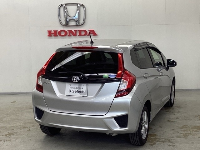 フィット1.3 13G Fパッケージ 4WD