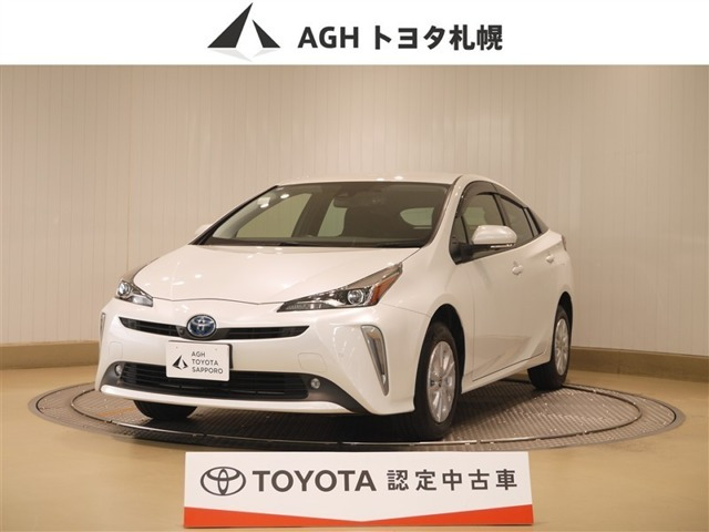 プリウス1.8 S セーフティ プラスII E-Four 4WD