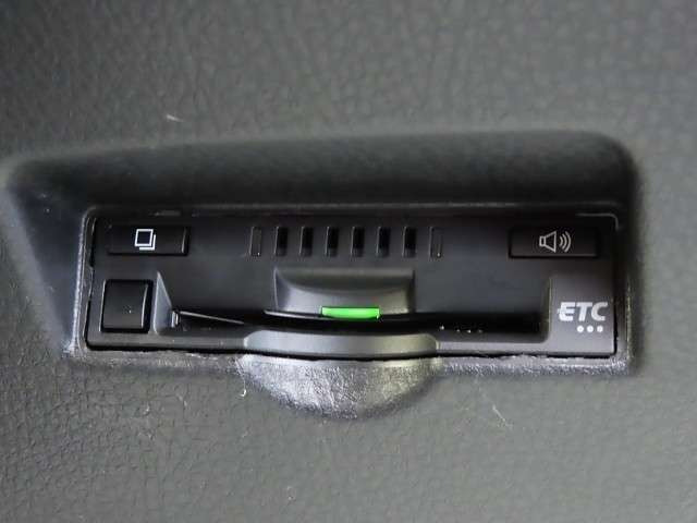 C-HRハイブリッド 1.8 G モード ネロ セーフティ プラス