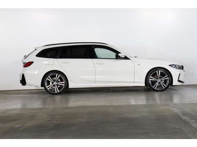 3シリーズツーリング320d xドライブ Mスポーツ エディション シャドー 4WD