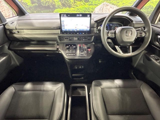 ステップワゴン2.0 e:HEV スパーダ