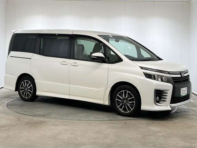 ヴォクシー2.0 ZS