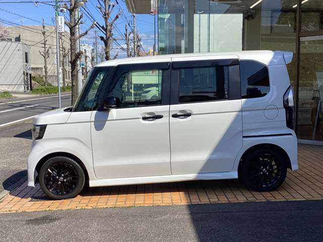 N-BOXカスタムL ターボ スタイルプラス ブラック