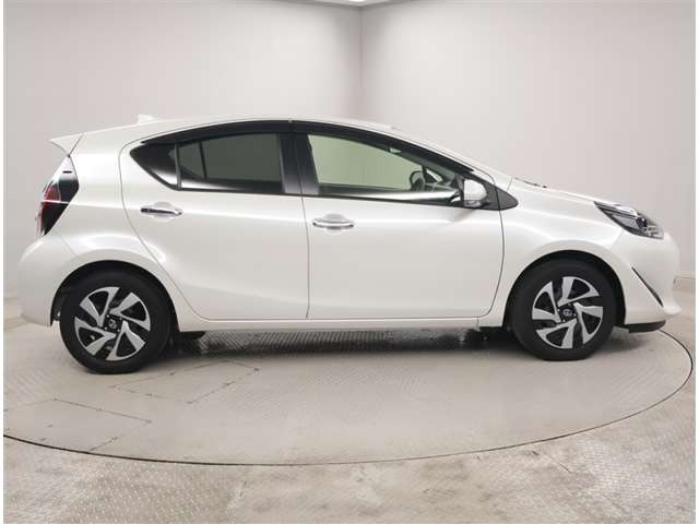 アクア1.5 S スタイルブラック