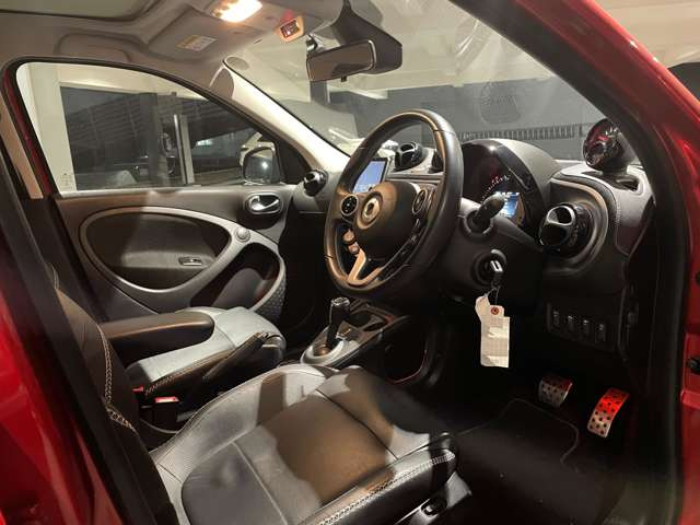 スマートフォーフォーブラバス エクスクルーシブ ツイナミック