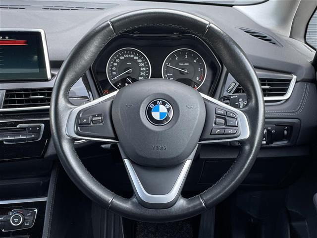 2シリーズアクティブツアラー218d ラグジュアリー