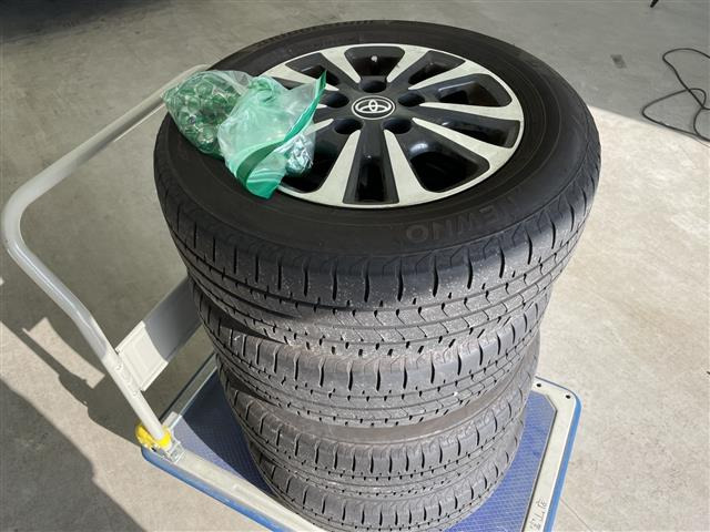 エスクァイア2.0 Gi プレミアムパッケージ ブラックテイラード