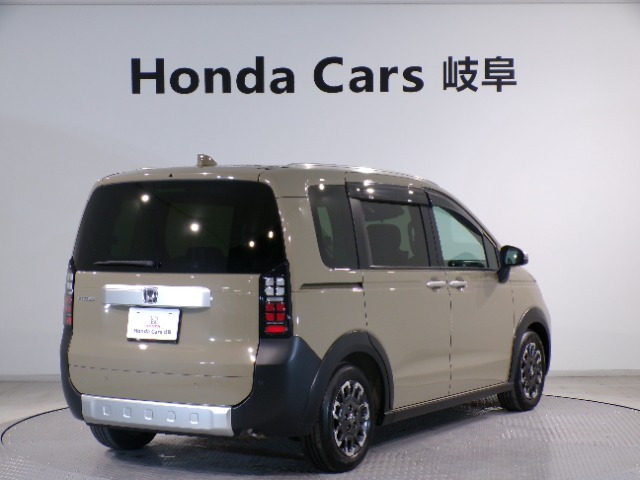 フリード1.5 クロスター