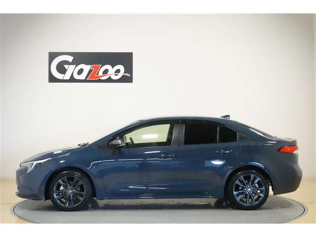 カローラ1.8 ハイブリッド W×B