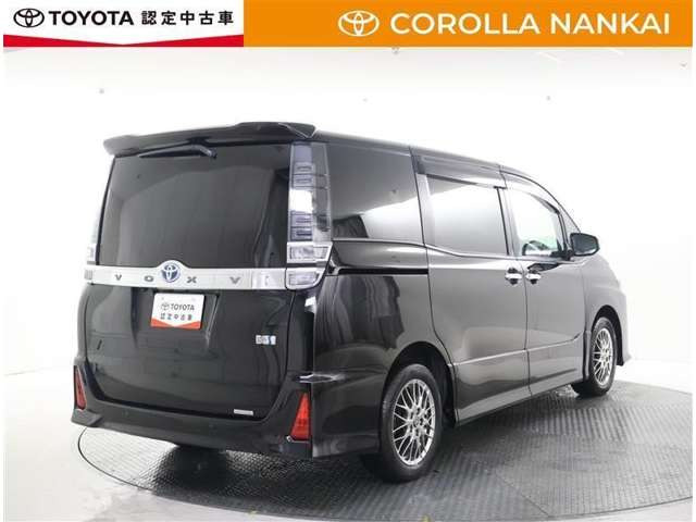 ヴォクシー1.8 ハイブリッド ZS 煌III