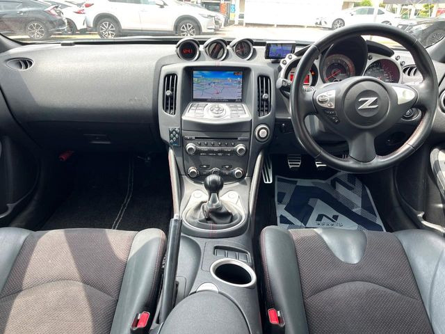 フェアレディZ3.7 バージョン ニスモ