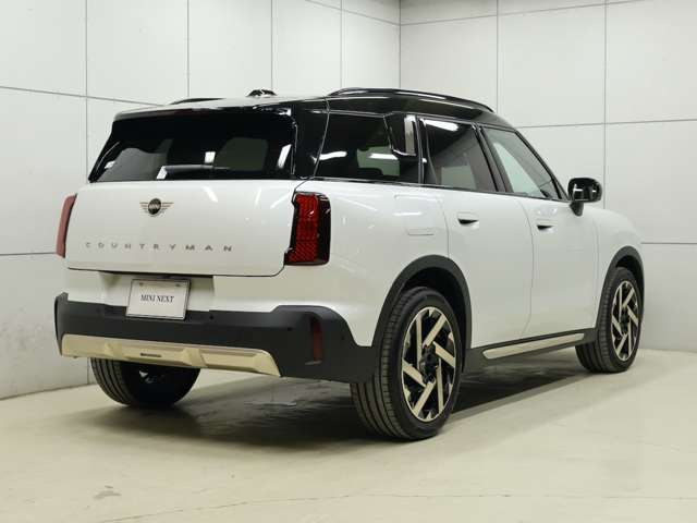 ミニカントリーマンD DCT ディーゼル