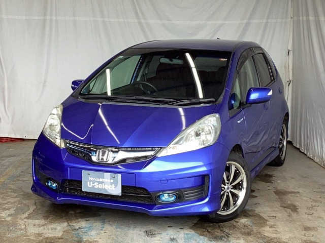 フィットハイブリッド1.5 RS