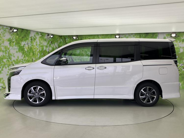 ヴォクシー2.0 ZS 煌