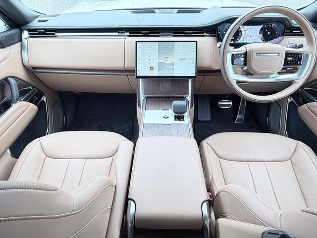 レンジローバーオートバイオグラフィ 3.0L D350 スタンダードホイールベース ディーゼル 4WD