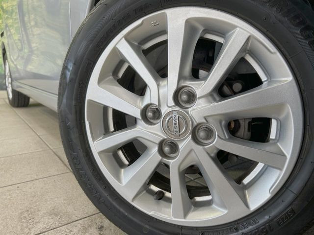�y����14�C���`�A���~�z�C�[���z�O�ςɃ}�b�`���������A���~�z�C�[���𑕒����Ă���܂��B�e��ЊO�A���~�z�C�[����A�X�^�b�h���X�^�C�����戵�����Ă���܂��B���񂲑��k����������