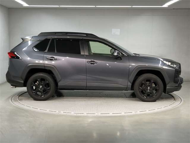 RAV42.0 アドベンチャー オフロードパッケージ 4WD