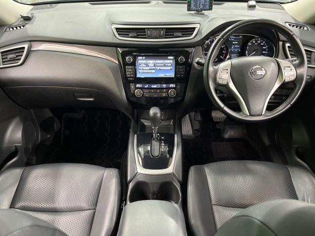 エクストレイル2.0 20X エマージェンシーブレーキパッケージ