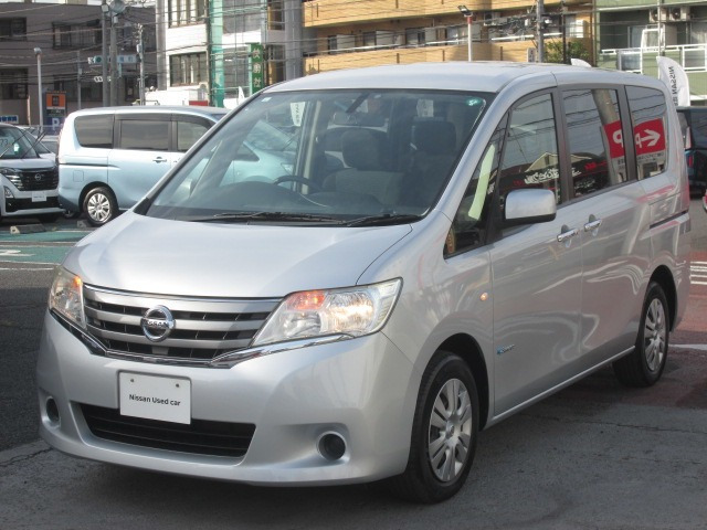 セレナ2.0 20X S-HYBRID