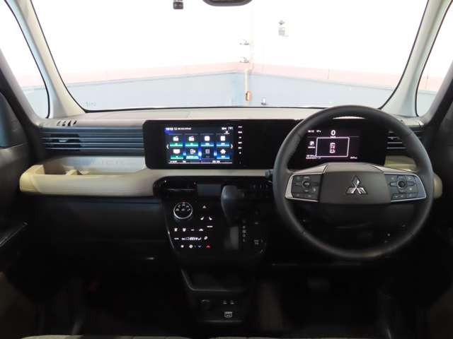 デリカミニT プレミアム 4WD