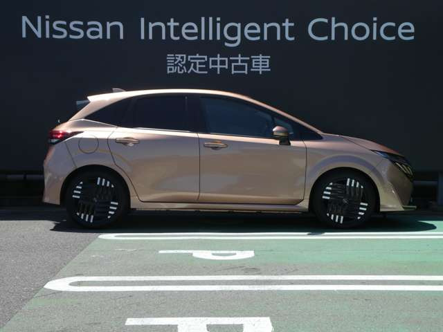 ノートオーラ1.2 G レザーエディション