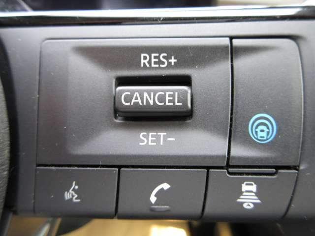 セレナ1.4 e-POWER ハイウェイスターV