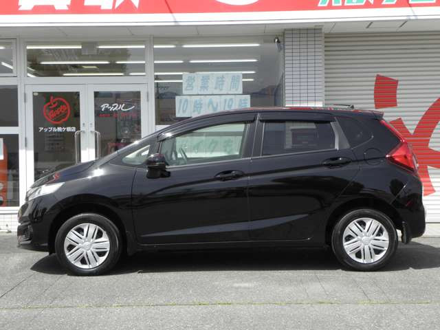 フィット1.3 13G F 4WD