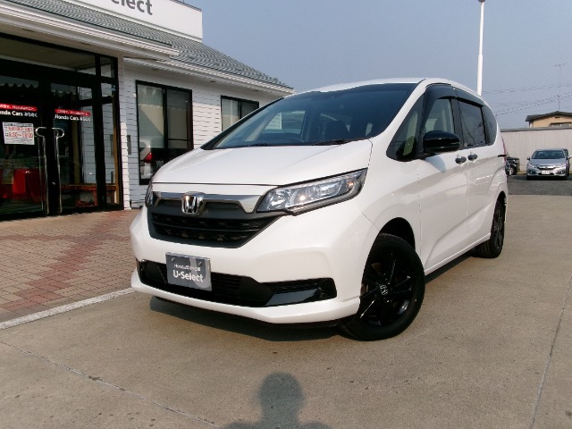 フリード1.5 ハイブリッド G ブラックスタイル 4WD