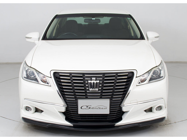 クラウンハイブリッド 2.5 ロイヤルサルーン