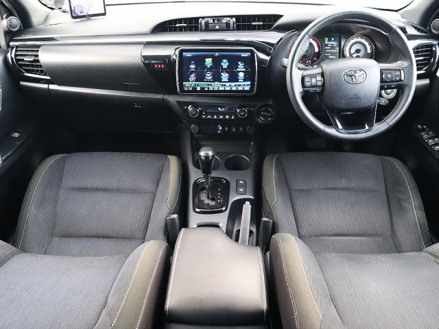 ハイラックス2.4 Z ブラック ラリー エディション ディーゼル 4WD