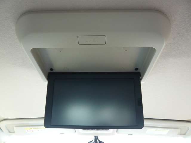 セレナ1.2 e-POWER ハイウェイスターV