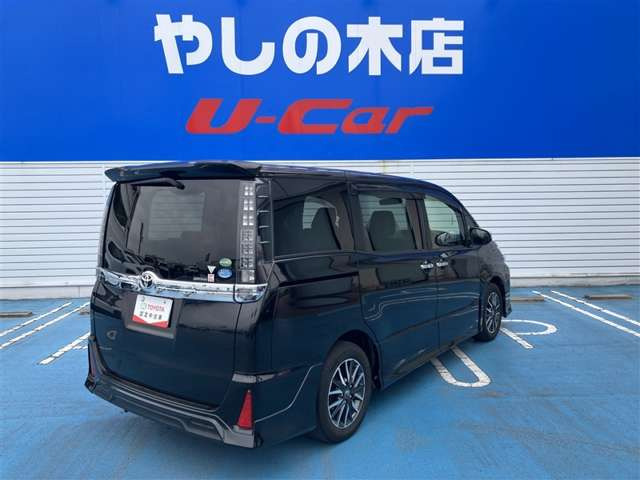 ヴォクシー2.0 ZS