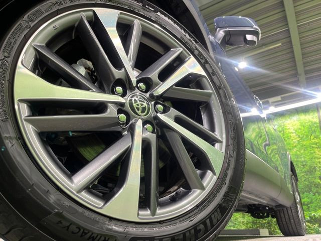 �y����18�C���`�A���~�z�C�[���z�O�ςɃ}�b�`���������A���~�z�C�[���𑕒����Ă���܂��B�e��ЊO�A���~�z�C�[����A�X�^�b�h���X�^�C�����戵�����Ă���܂��B���񂲑��k����������