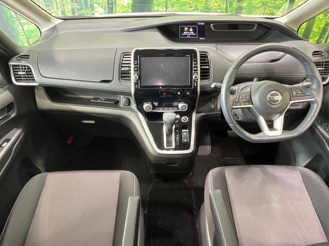 セレナ2.0 ハイウェイスター Vセレクション