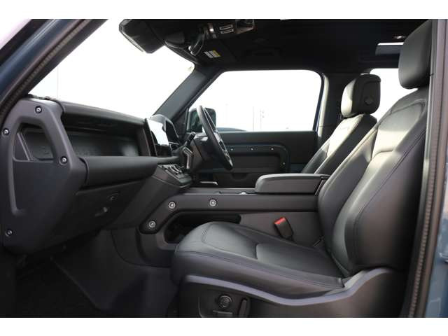 ディフェンダー90 Xダイナミック HSE 3.0L D350 ディーゼル 4WD