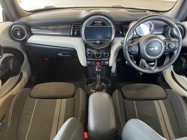 ミニジョン・クーパー・ワークス