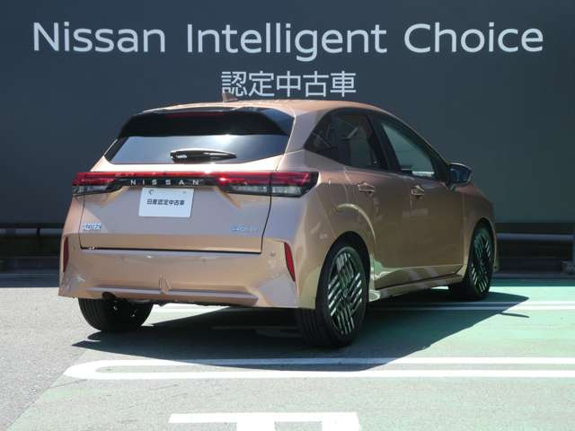 ノートオーラ1.2 G レザーエディション