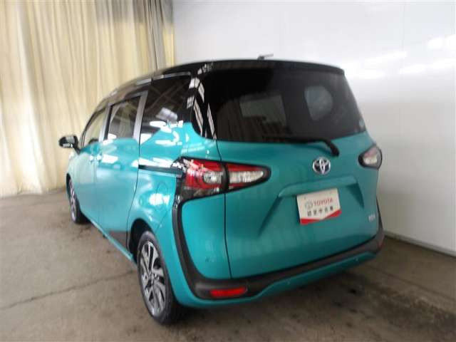 シエンタハイブリッド 1.5 ファンベース G クエロ