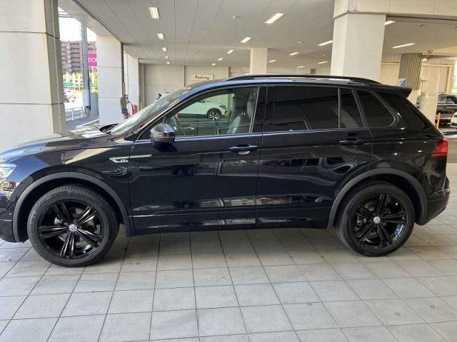 ティグアンTDI 4モーション Rライン ブラックスタイル ディーゼル 4WD